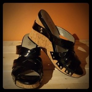 me too black cork wedges